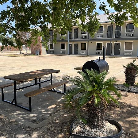Coachway Inn Luling 外观 照片