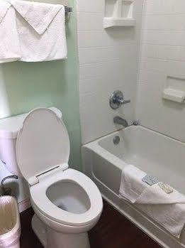 Coachway Inn Luling 外观 照片